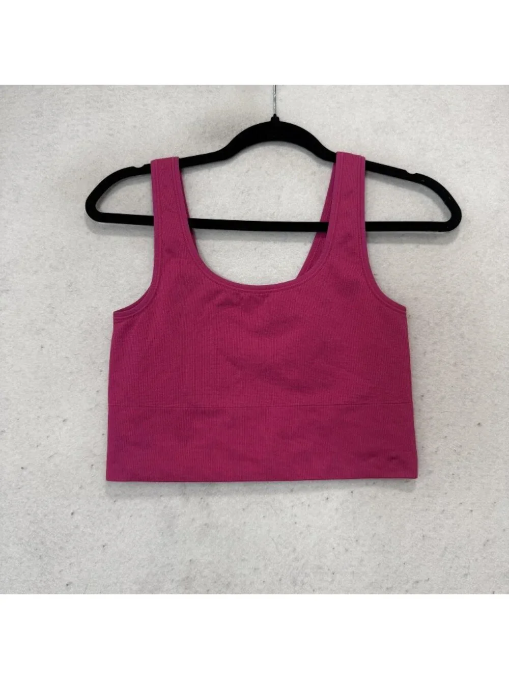 Athleta Sports Bra Womens Medium Pink V Neck Wide Strap Longline Top Yoga